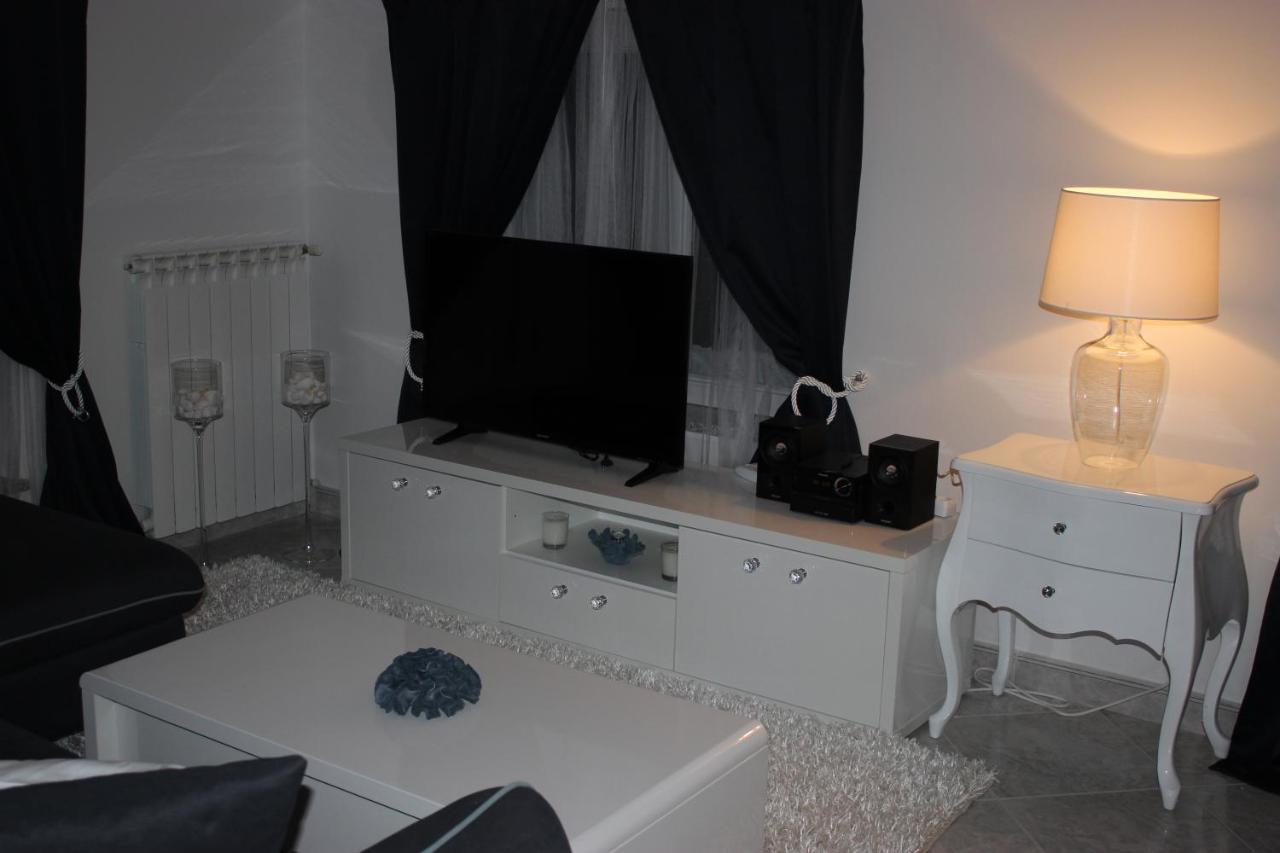 Apartments Christine Умаг Экстерьер фото