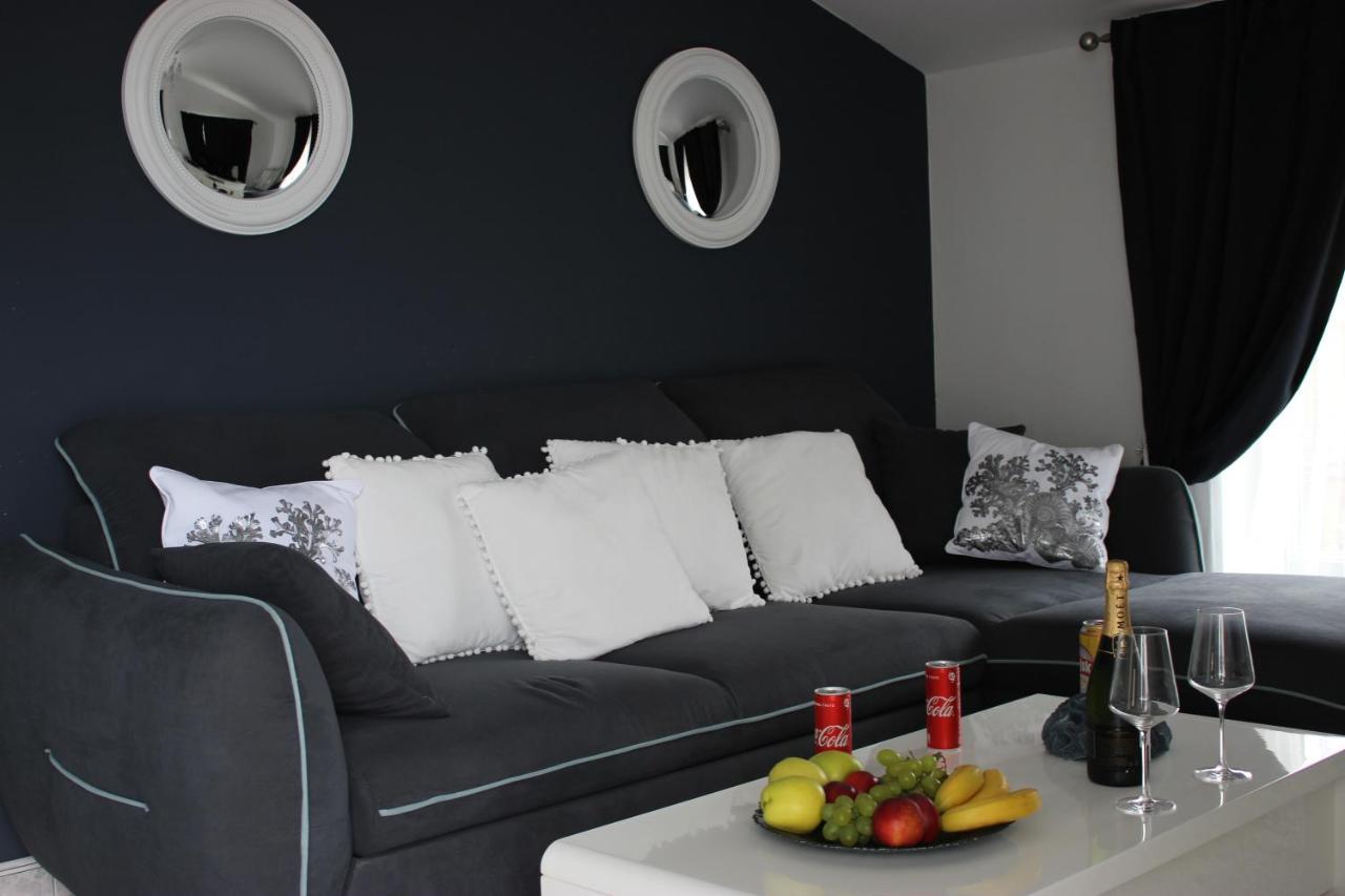 Apartments Christine Умаг Экстерьер фото