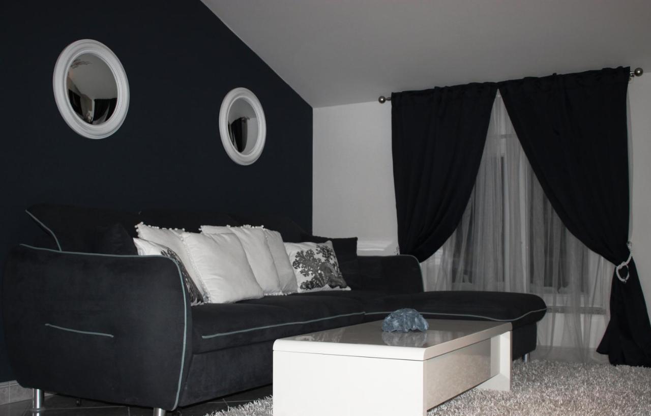Apartments Christine Умаг Экстерьер фото