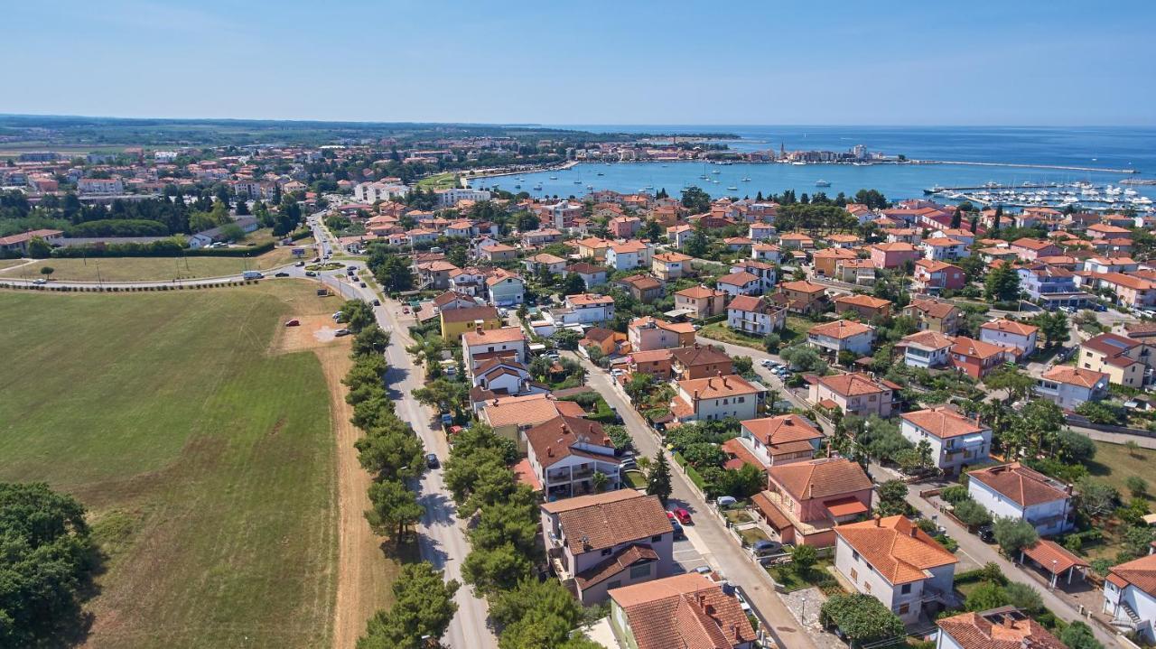 Apartments Christine Умаг Экстерьер фото